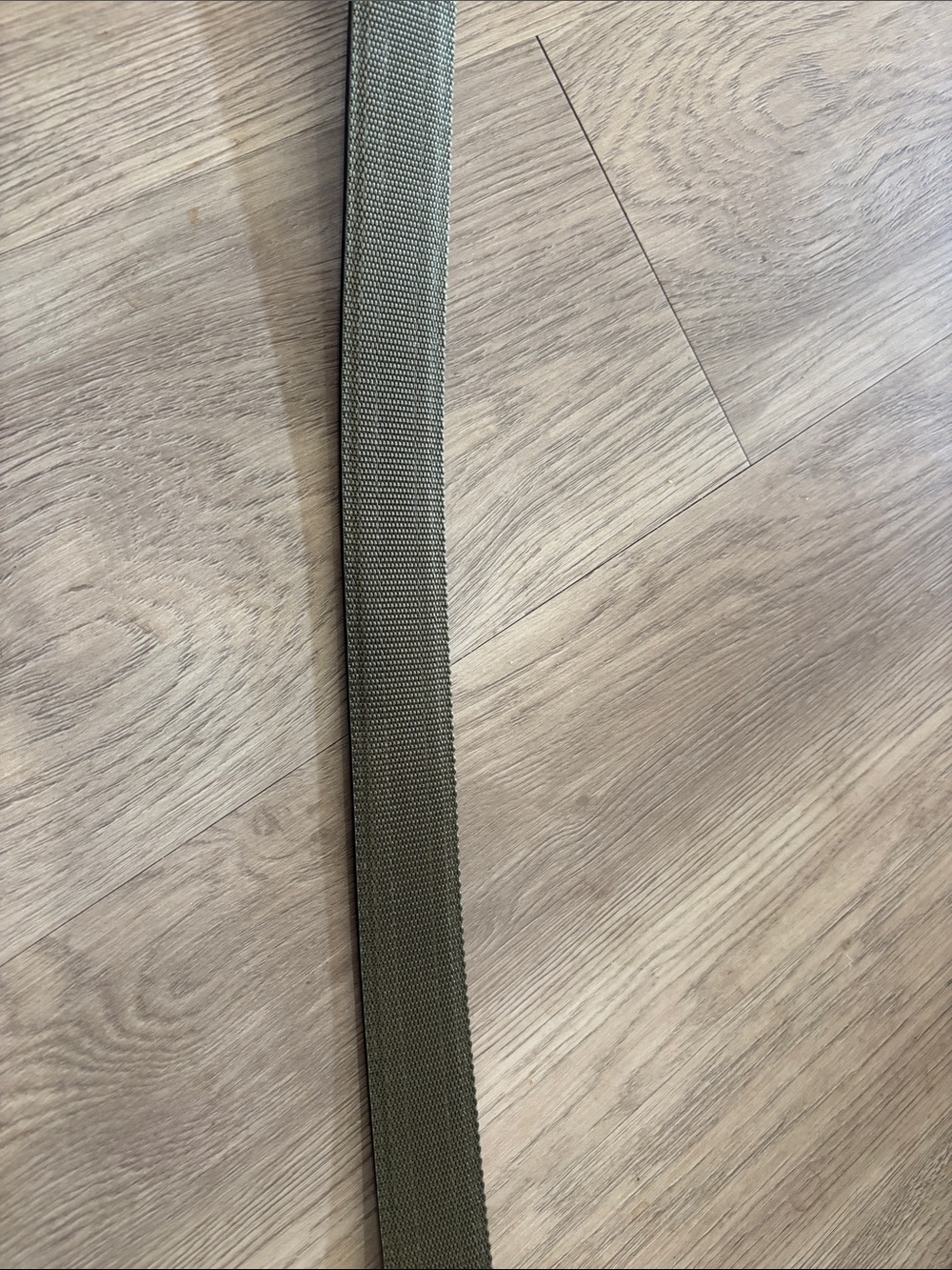 Men's Olive Green Belt with Silver Clip Buckle - Picture 4 of 8